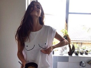 Cicis póló az új trend? Viselnéd?