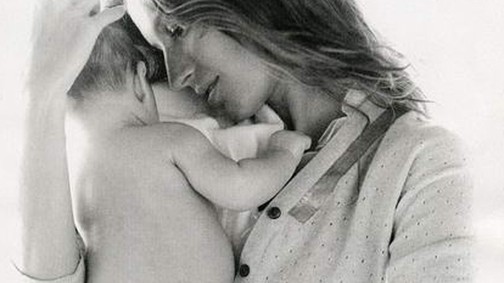 Megszületett Gisele Bündchen második gyermeke