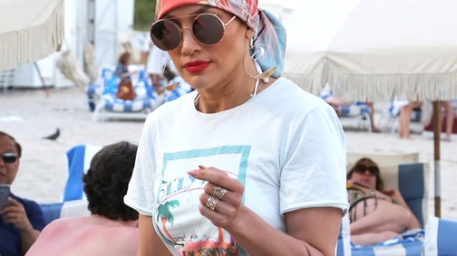 Jennifer Lopez a legdögösebb tengerparti szerelésben