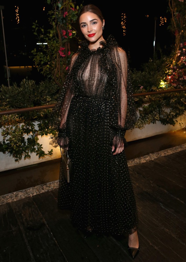 Olivia Culpo szexi tüllruhában