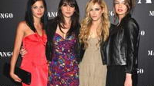 Új lányok a Mangonál!