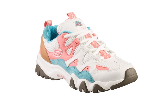 Anime imádók örüljetek! Ezek a sneakerek minden álmotokat valóra váltják!