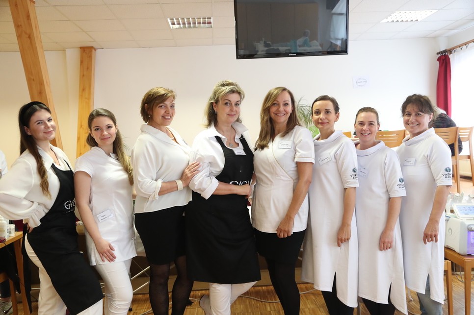 A Vintage Beauty csapata