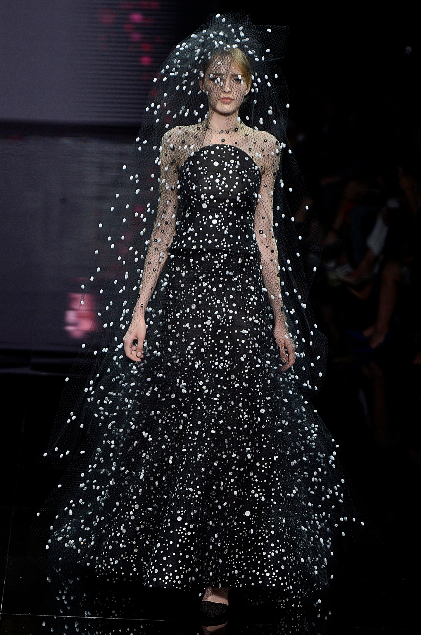  Csupa pöttyös Armani (2014)