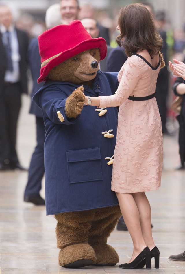 Paddington maci és Kate Middleton tánca