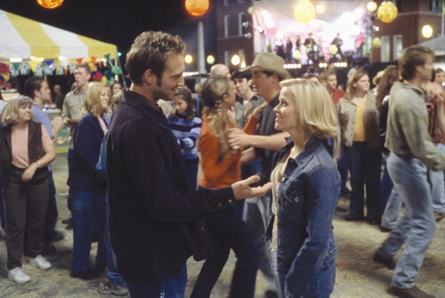 Mindenütt nő (2002)