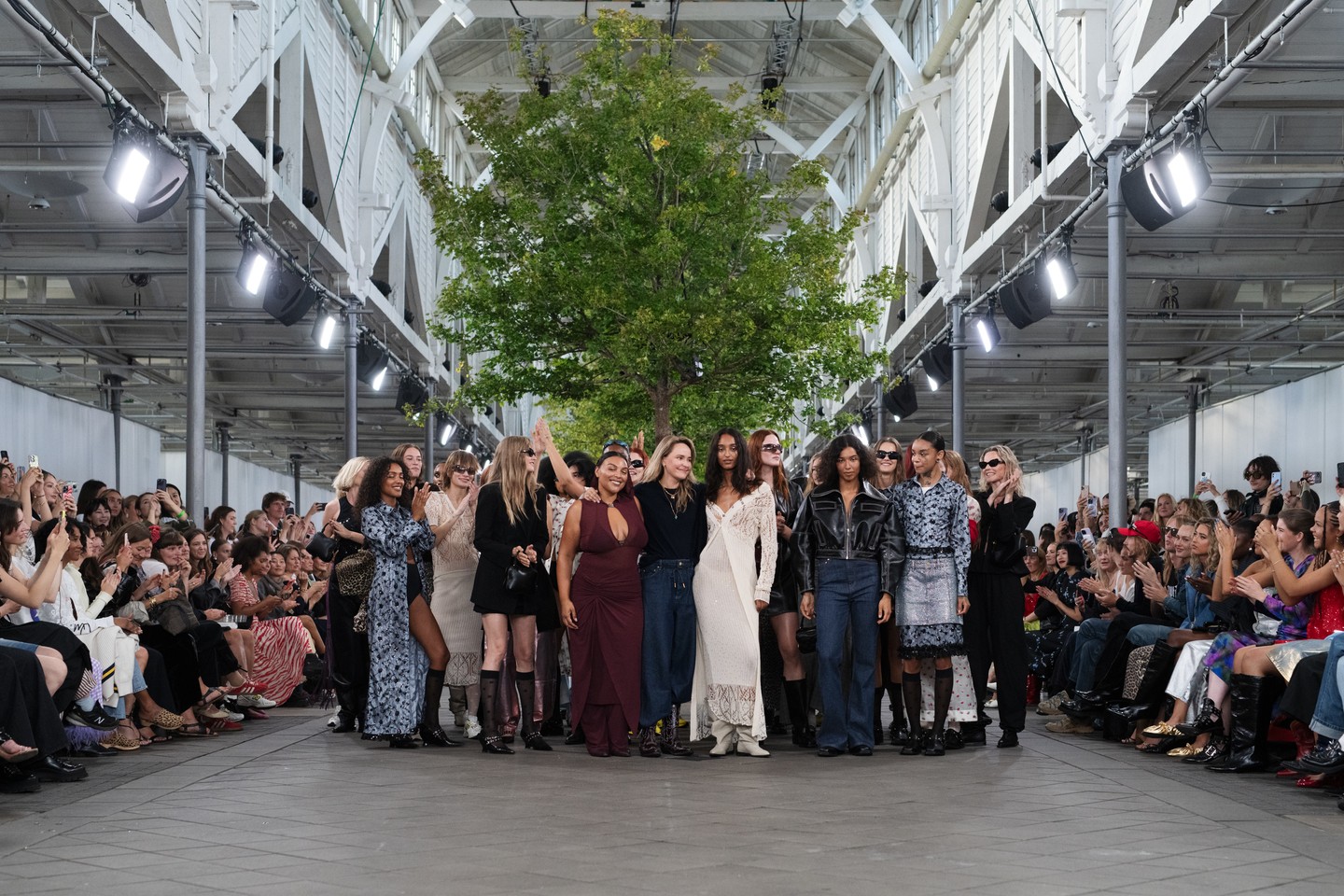 Ganni divatbemutató finálé