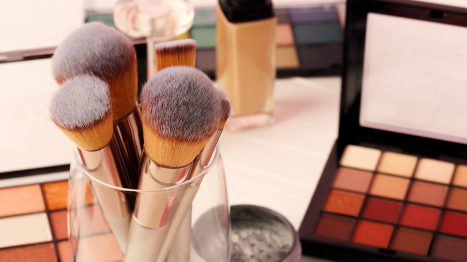 Szuper gyors smink és hajötlet a rohanós reggelekre