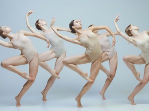 Intim gyanta, ami lélekig hat – amikor a szépségápolás valódi önszeretetté válik