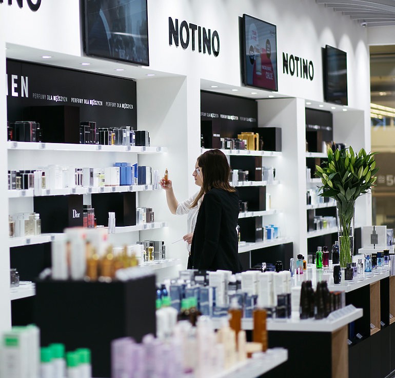 Útmutató a parfümökhöz: Így válaszd ki a hozzád legjobban illőt!