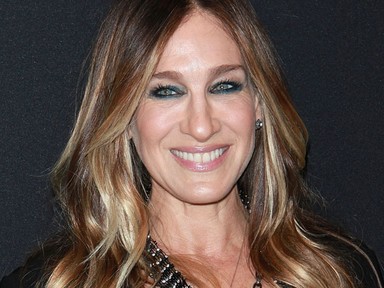 Sarah Jessica Parker virágos kabátjáért a fél karodat odaadnád
