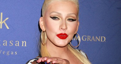 Christina Aguilera is Instán meztelenkedett