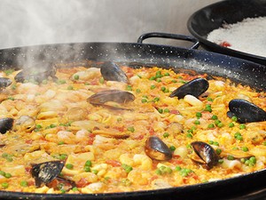 Viva Espana! Könnyű paella recept tenger gyümölcseivel