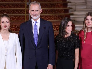Meghitt fotó jelent meg a spanyol királyi családról, ilyen intim pillanatban még sosem láttuk őket