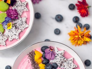 Zsebeld be a lájkokat ezzel a egzotikus smoothie tállal