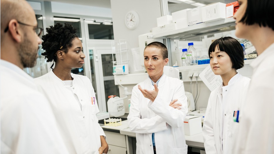 Az idei Nobel-díjasok között csak egyetlen nő van