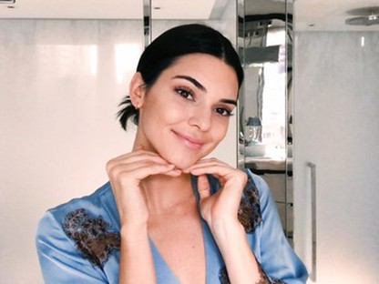 Így készíti el Kendall Jenner 2 perc alatt a szupermodell sminkjét