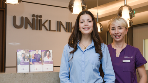 A hollywoodi mosoly nem csak álom: így vágj bele felnőttként a fogszabályozásba (x)