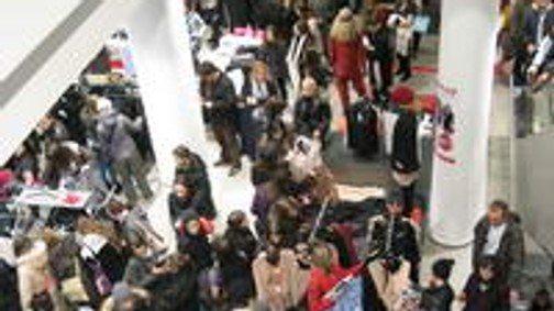 Kifosztották a budapesti H&M üzletet!