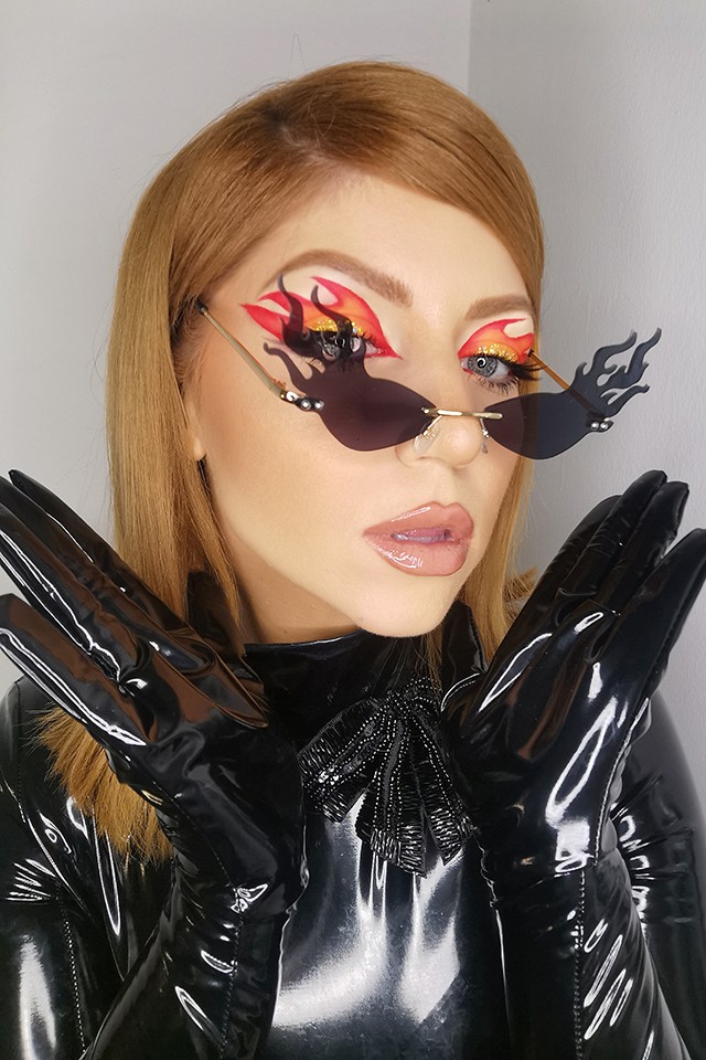 Tolvai Reni, ahogy még sosem láttad a szépség porondján!