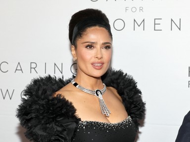 Salma Hayek jégkirálynőként uralta a vörös szőnyeget