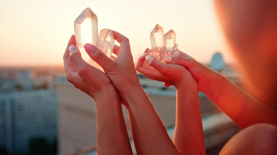 Ezek a Kos jegyűek kristályai