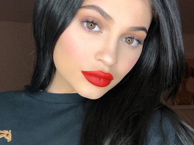 Kylie Jenner haja már nem lehetne rövidebb!