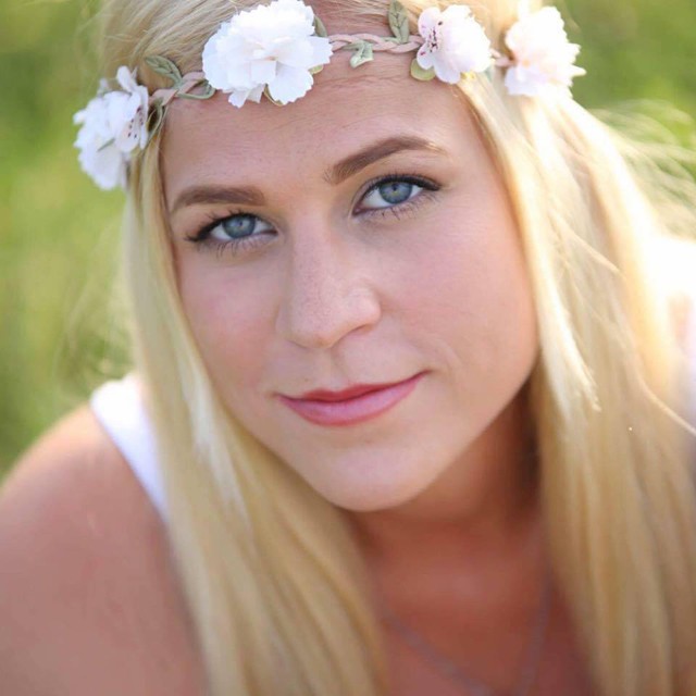 Sminkelés tükör nélkül? Teljes élet látássérültként