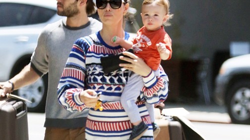 Jessica Biel kisfia kiköpött édesapja! Pont olyan, mint Justin Timberlake