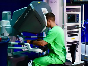 Az endometriózisod már robotok segítségével operálják