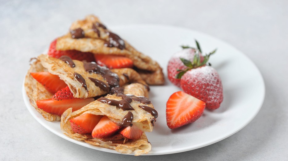 Indítsd az eperszezont ezzel a mennyei epres-nutellás palacsintával!