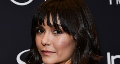 Nina Dobrev ruhája annyira látványos, imádjuk!