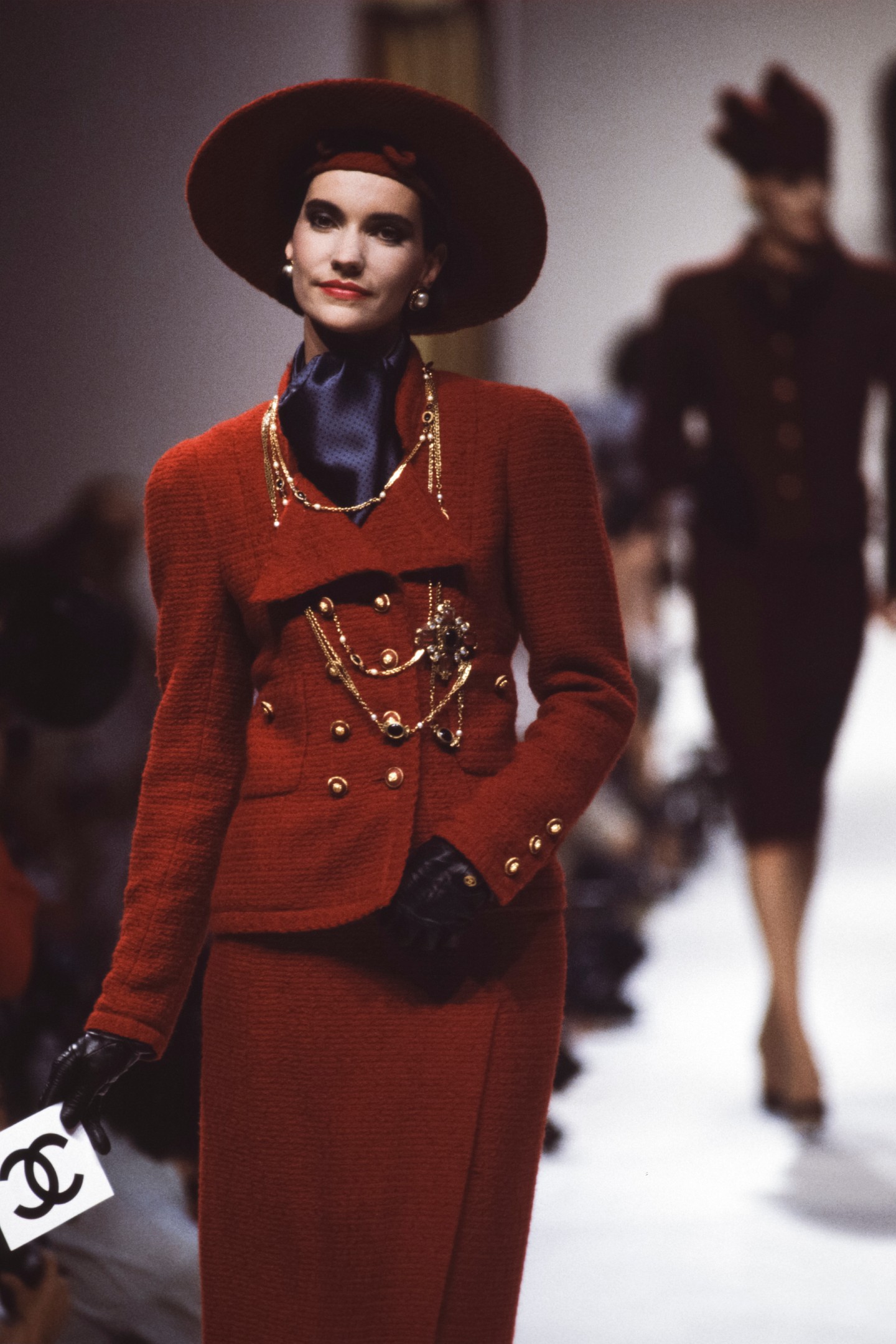  Karl Lagerfeld első Chanel-showja (1983)