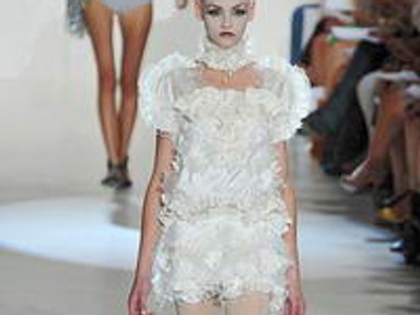 Sztárok tülekedtek Marc Jacobs bemutató- ján!