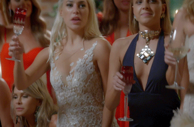 Fizetésemelésnek, munkahelyi sikereknek nézünk elébe - Egymondatos horoszkóp: Augusztus 28.