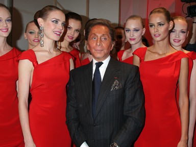 19 zseniális ruha Valentino életművéből, ami megváltoztatta azt, amit a divatról gondolunk