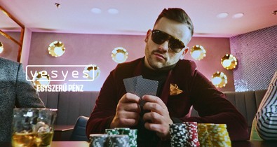 Őszintén beszél szenvedélybetegségéről Szabó Ádám a Yesyes új dalában, klipjében