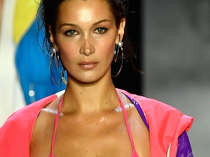 Emiatt a kép miatt akar mindenki olyan alakot, mint Bella Hadidnak van