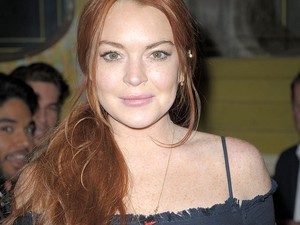 Bizarrabb párt nem láttál: Lindsay Lohan a koreai Hulkkal jár