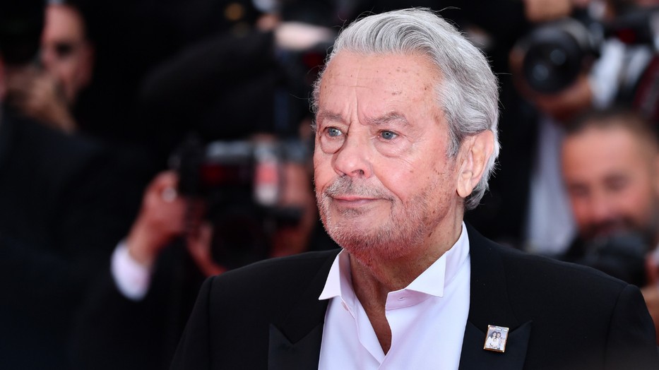 88 éves korában elhunyt Alain Delon