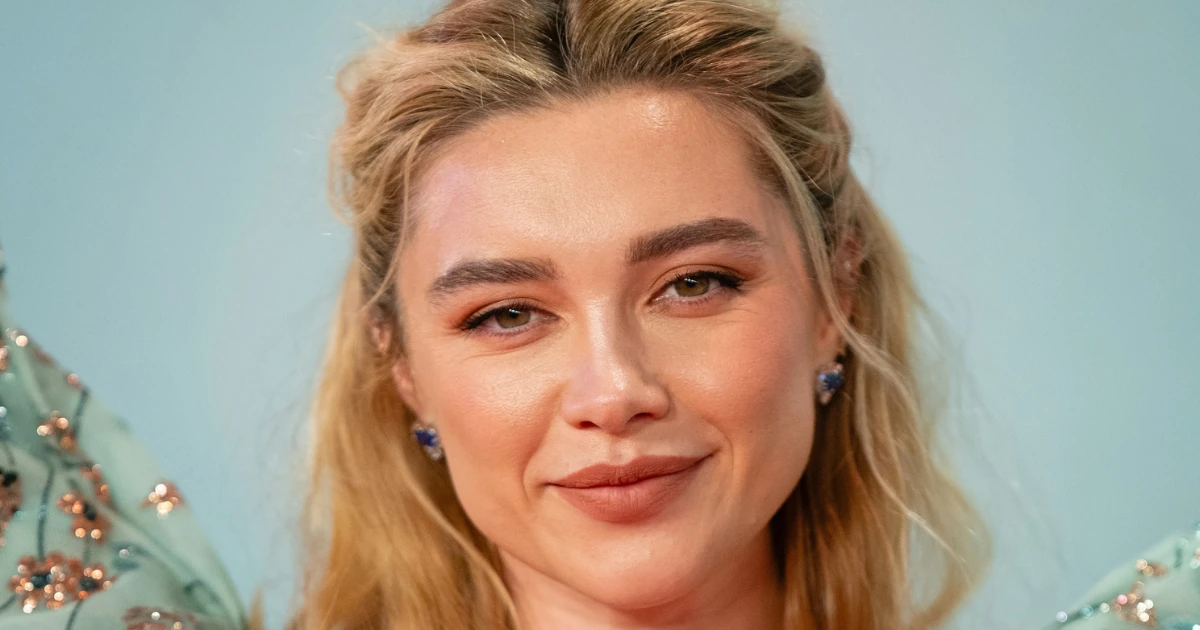 Florence Pugh álomba illő meztelenruhában ragyogott, azonnal ellopta a show-t a vörös szőnyegen