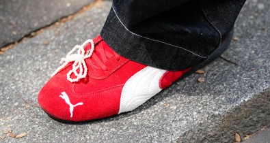 Készülj, mert ez lesz az ősz legmenőbb cipőtrendje: pazar árnyalatban érkezik