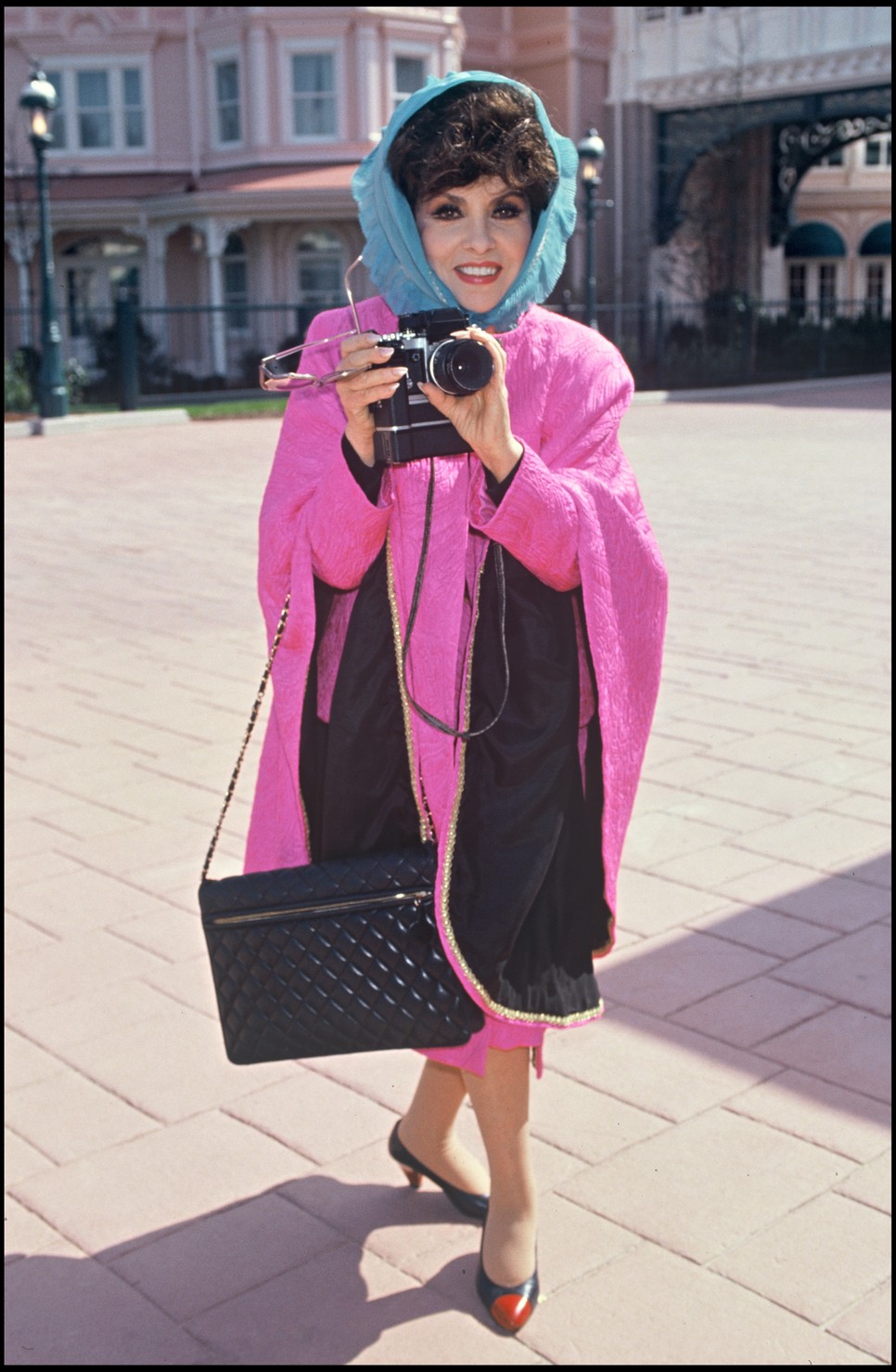  Rétro - Décès de Gina Lollobrigida - ARCHIVES - GINA LOLLOBRIGIDA A L' INAUGURATION DE DISNEYLAND PARIS EN 1992 Gina Lollobrigida