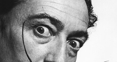 A tudás hatalom, a bajusz király!