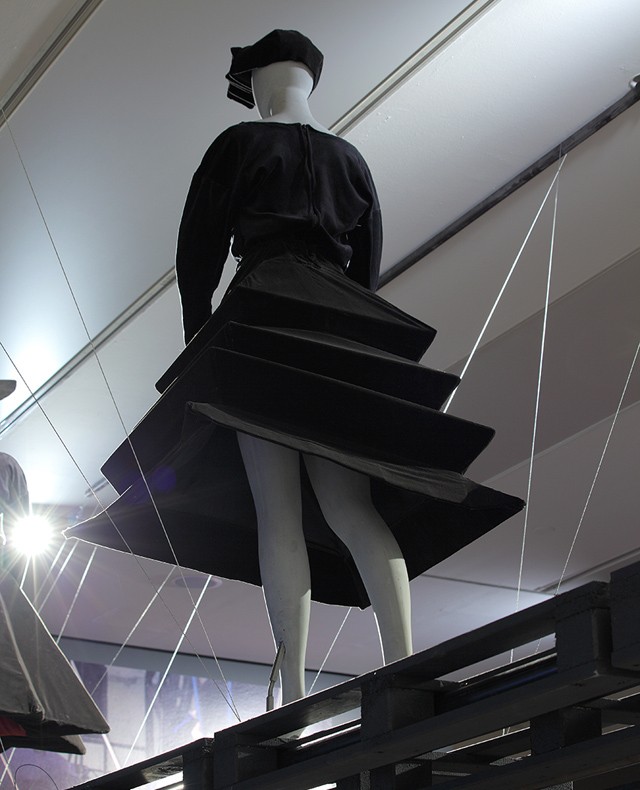 Külön műfajt teremtett - exkluzív interjú a Király Tamás-kiállítás kurátorával