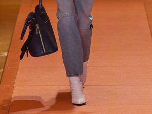 A Louis Vuitton optikai illúziója a legvagányabb csizmát eredményezte, amit valaha láttunk