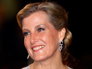 Zsófia edinburgh-i hercegné meztelenruhában vonzotta a tekinteteket, mégis tökéletesen kifinomult maradt