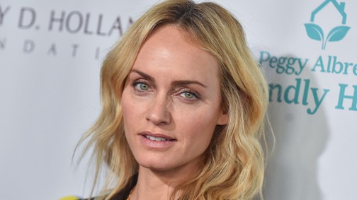 45! A kilencvenes évek szupernője, aki bevállalta a legrizikósabb ruhákat is