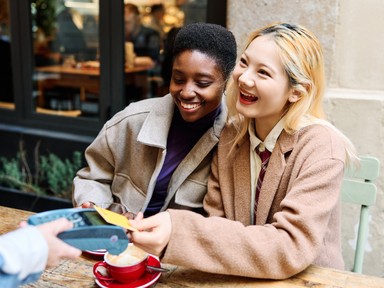 Mit tegyél, ha elfogy a pénzed, amíg külföldön vagy? Szakértő válaszol