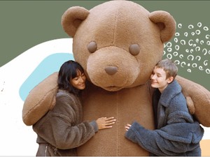 Tarol a sztárok kedvenc télikabátja - Itt az idő, hogy te is beújíts egy macikabátot!